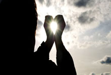 德国足球队表现出色,赢得全部比赛的胜利